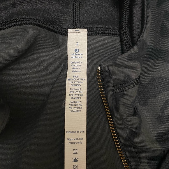 Lululemon namaskar hoodie sz 2 - Picture 6 of 7
